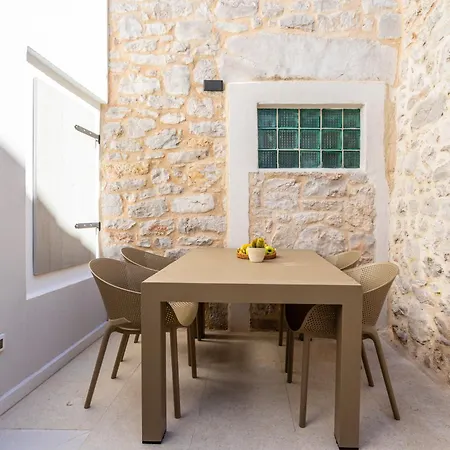 Authentic 18th Century Stone - Murter Island بيت للعطل بيتينا